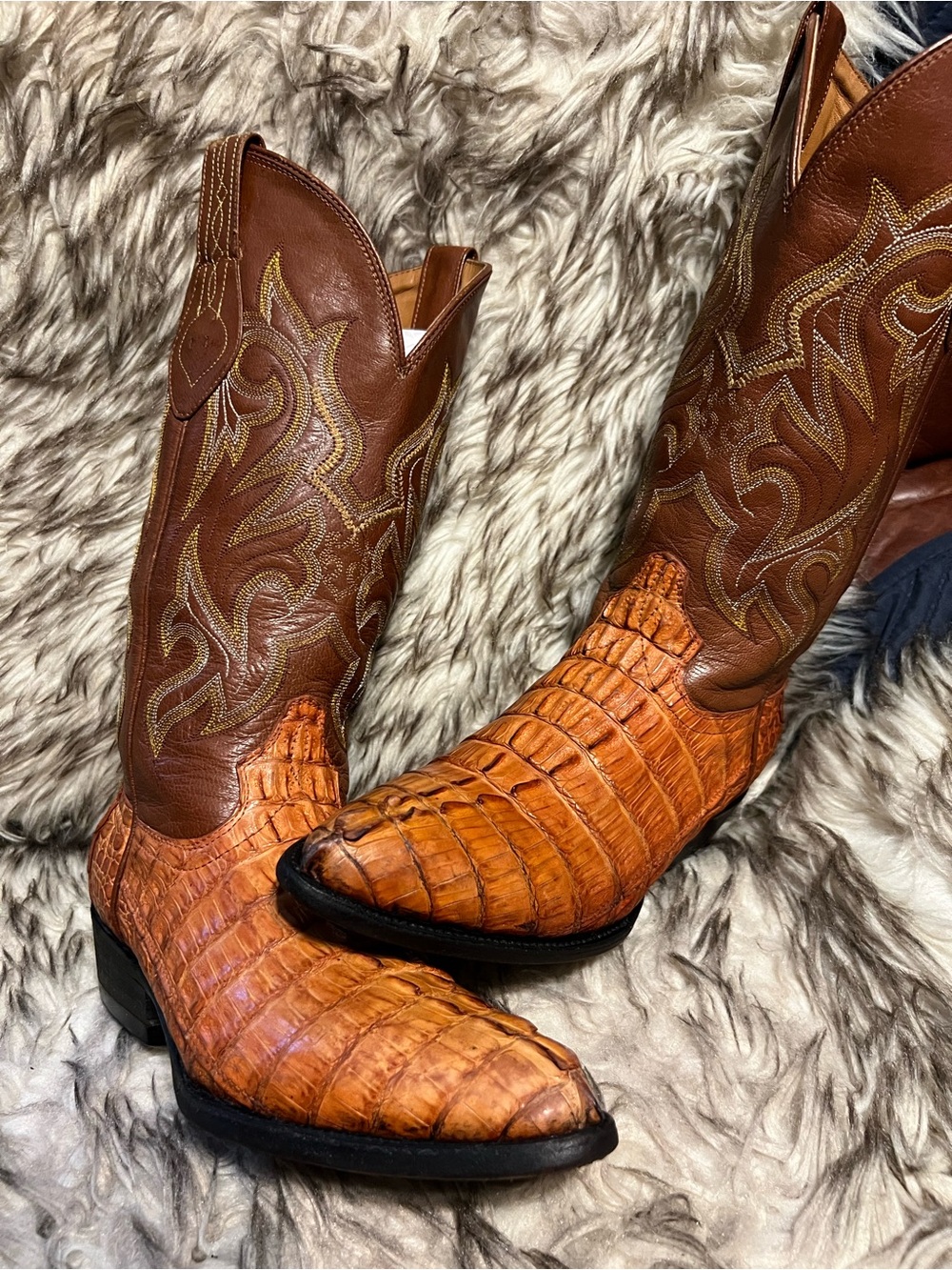 El General women Two-Tone Brown & Tan Crocodile-Style Western Heeled Boots Sz 6